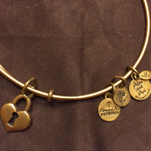 Alex and Ani Key to my heart gold bangle bracelet - Picture 2 of 3
